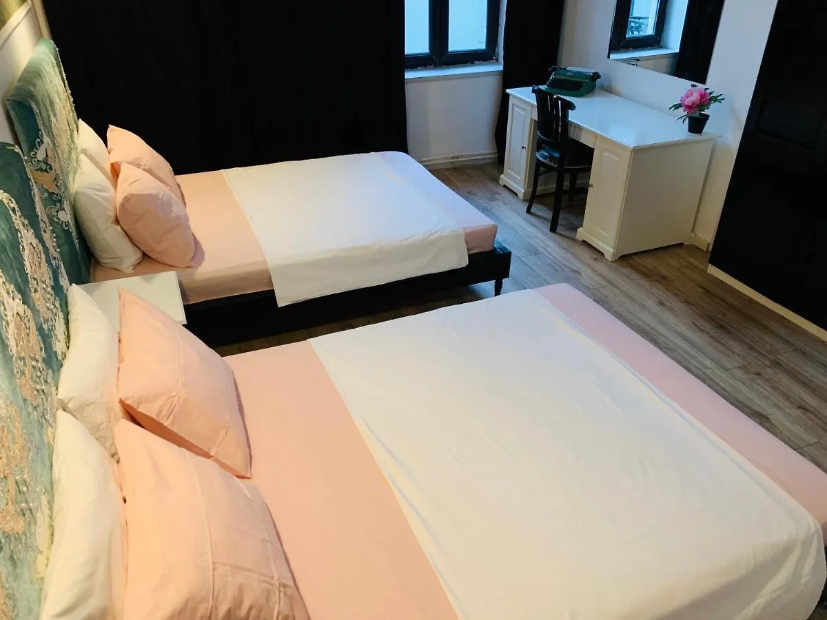 Grand Royal Apartment Old Town 布加勒斯特